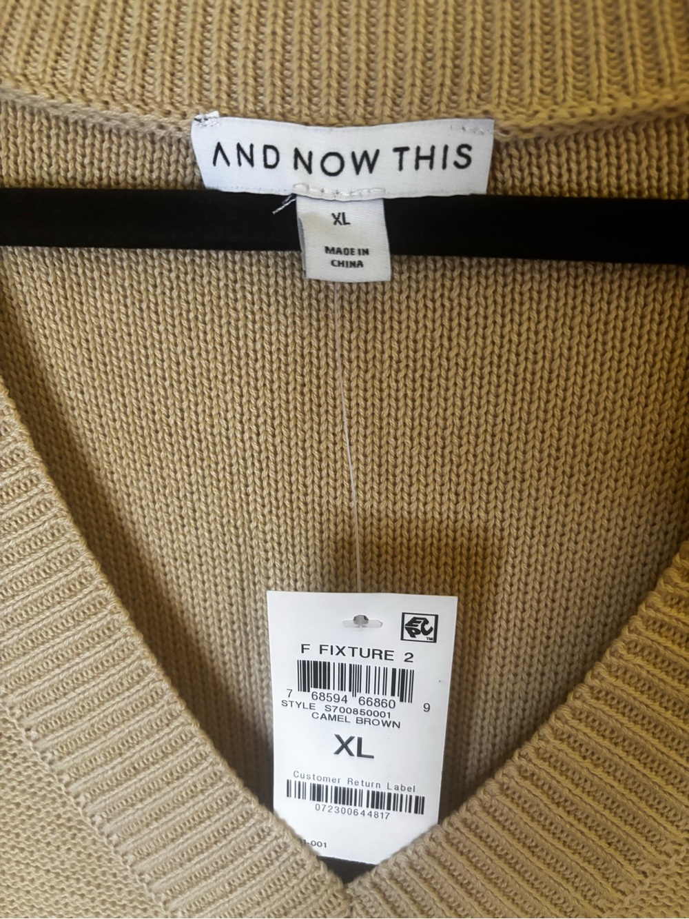 XL NWT AND NOW THIS BRAND - Sleeveless V-Neck Cable-Knit Sweater Vest in Tan - Picture 5 of 5
